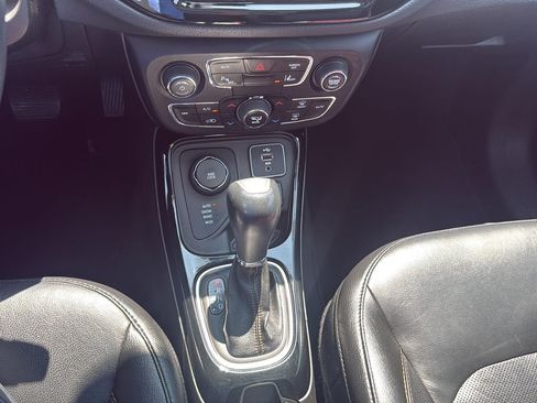 Used 2018 Jeep Compass Limited w/ Safety & Security Group AWD/4WD image 28