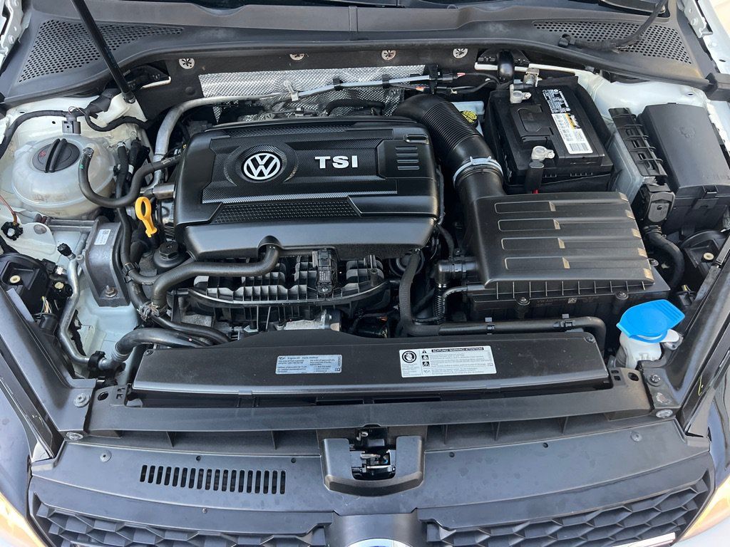 Used 2017 Volkswagen Golf Alltrack SEL AWD/4WD image 45