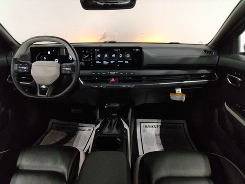 Used 2025 Kia K4 GT-Line w/ GT-Line Premium Package image 41