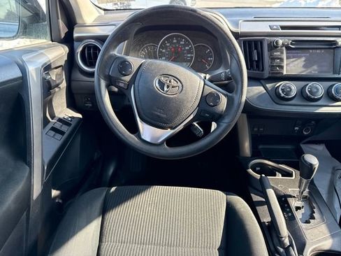 Used 2016 Toyota RAV4 LE image 14