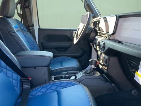 New 2025 Jeep Wrangler Unlimited Sport AWD/4WD image 27