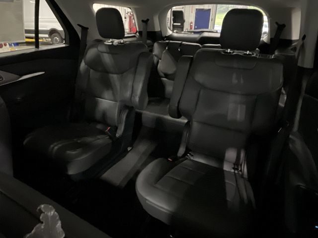 Used 2026 Ford Explorer Active w/ Active Comfort Package AWD/4WD image 28