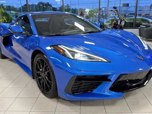 Used 2025 Chevrolet Corvette Stingray Convertible w/ 1LT RWD image 7