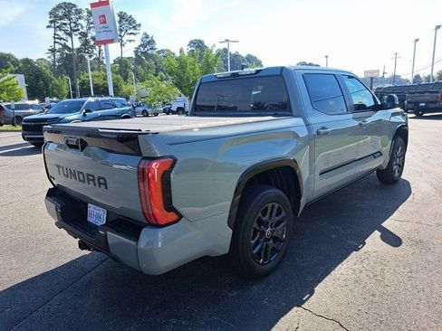 Used 2024 Toyota Tundra Platinum AWD/4WD image 8