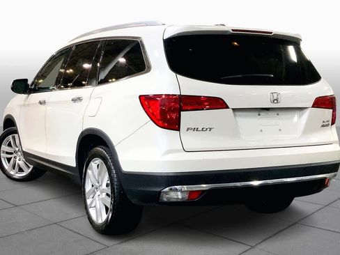 Used 2018 Honda Pilot Elite image 11