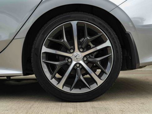 Used 2024 Honda Civic Touring image 15