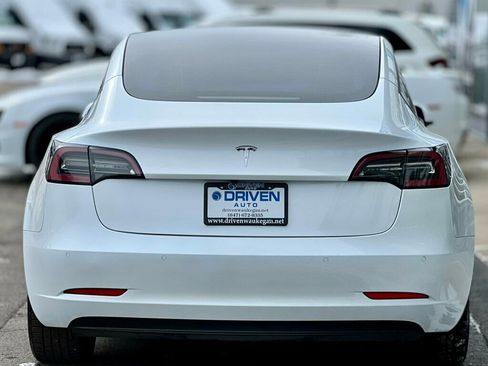 Used 2022 Tesla Model 3 image 34