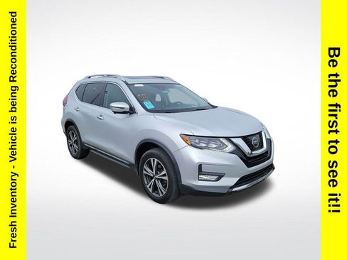 Used 2017 Nissan Rogue SL w/ SL Premium Package AWD/4WD image 7