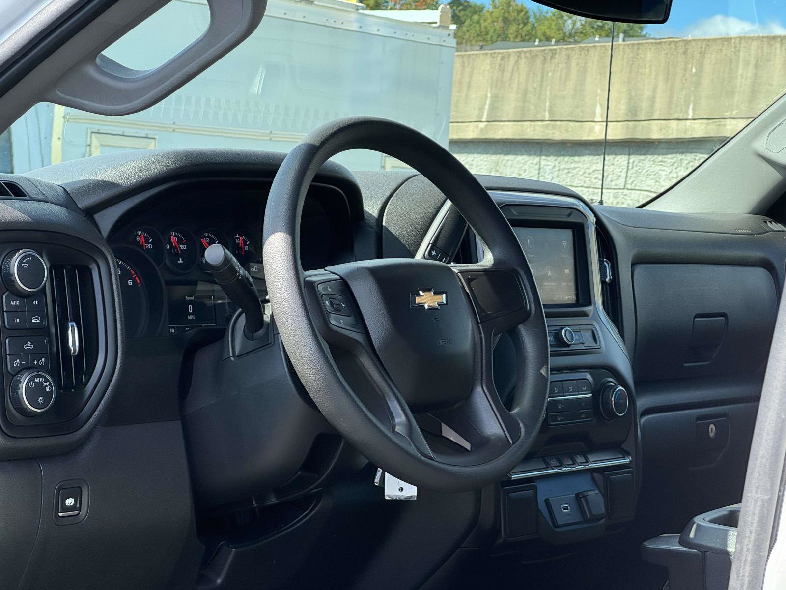 Used 2020 Chevrolet Silverado 1500 Custom w/ Custom Value Package AWD/4WD image 10