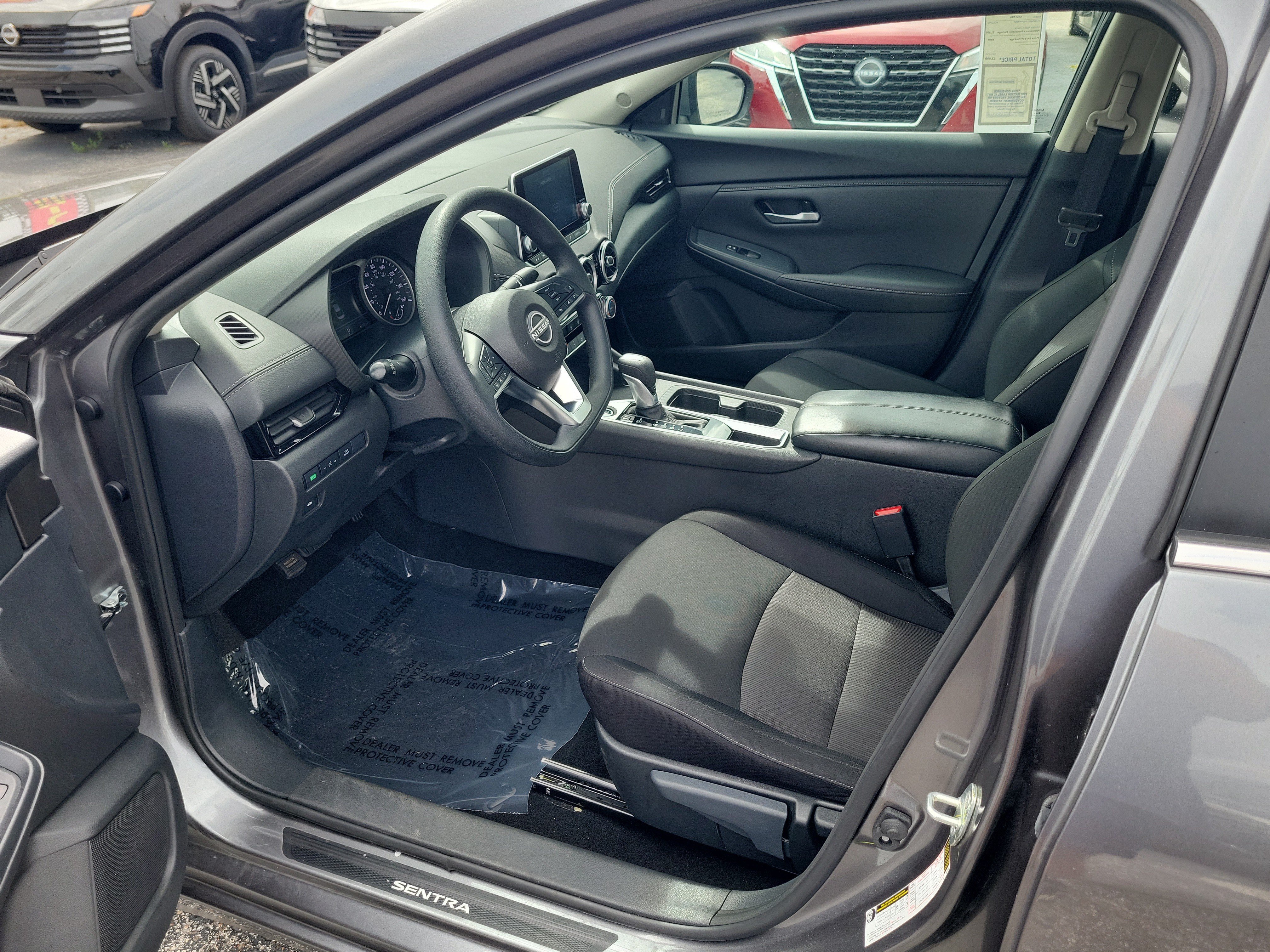 Certified 2025 Nissan Sentra SV FWD image 11