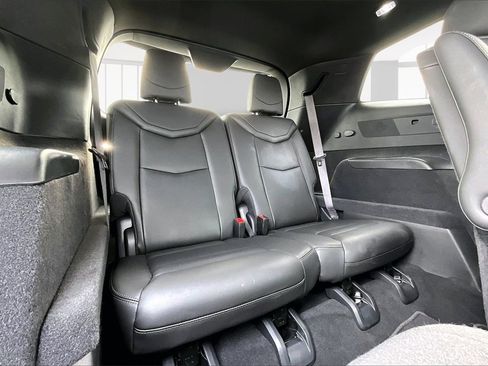 Certified 2025 Cadillac XT6 Premium Luxury image 28