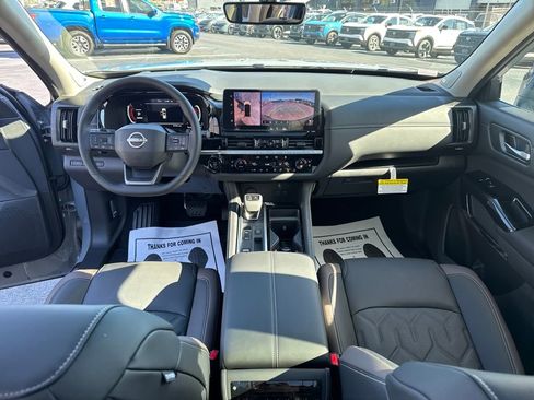 New 2026 Nissan Pathfinder Platinum w/ Cargo Package FWD image 12