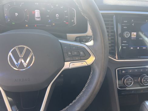 Certified 2023 Volkswagen Atlas SE image 19