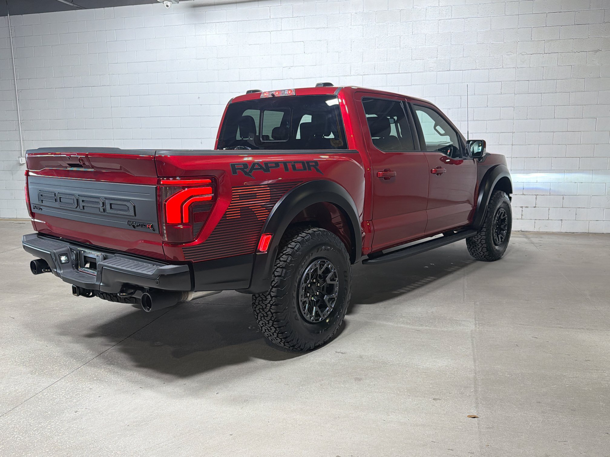 Used 2024 Ford F150 Raptor w/ Equipment Group 803A Raptor R AWD/4WD image 7