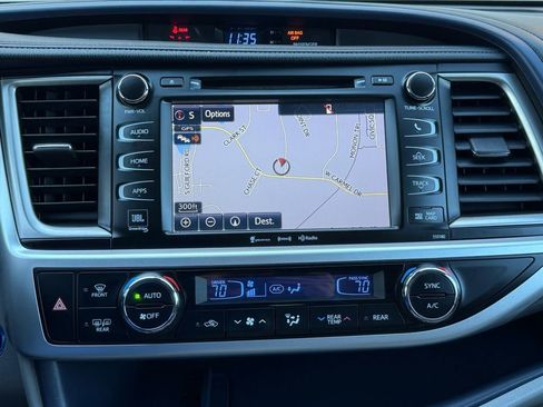 Used 2018 Toyota Highlander Limited w/ Protection Package #3 AWD/4WD image 36