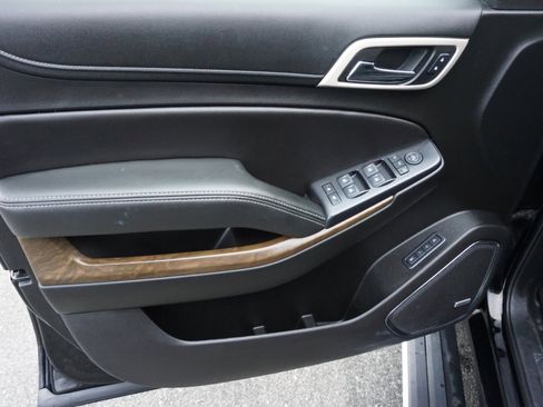 Used 2018 GMC Yukon XL Denali w/ Denali Ultimate Package image 19