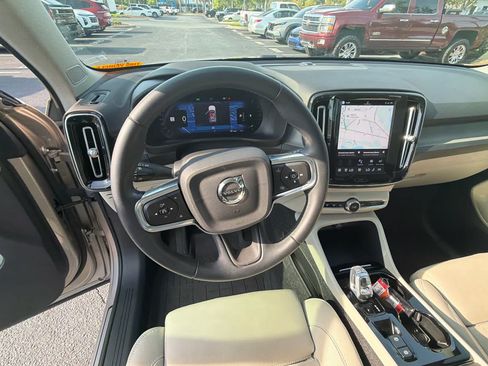 Certified 2023 Volvo XC40 B5 Plus w/ Driver Assist Package AWD/4WD image 29