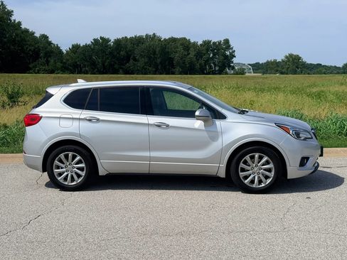 Used 2019 Buick Envision Essence FWD image 39