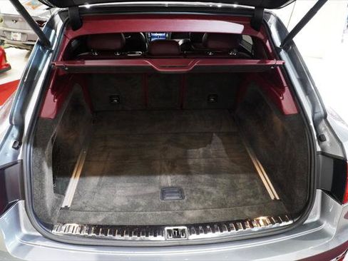 Used 2020 Bentley Bentayga AWD/4WD image 33