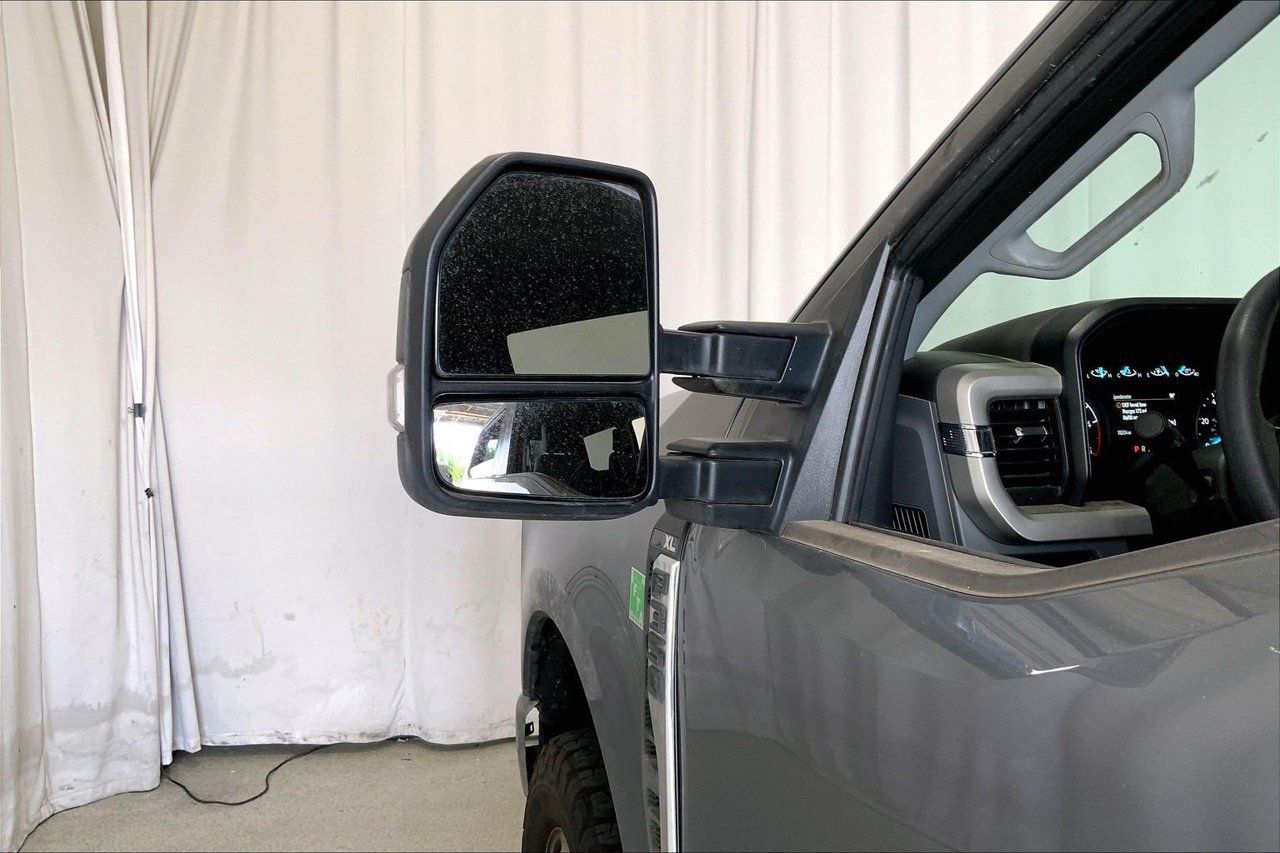 Used 2025 Ford F350 XL AWD/4WD image 10