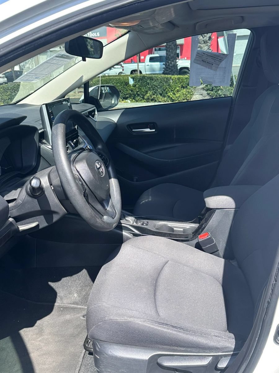 Used 2020 Toyota Corolla LE w/ LE Premium Package FWD image 3