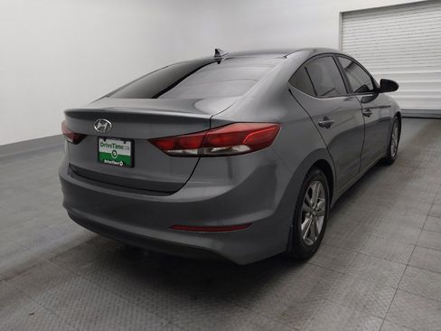 Used 2017 Hyundai Elantra SE image 9