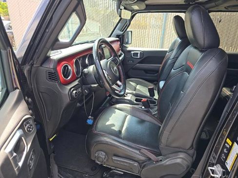 Used 2021 Jeep Wrangler Unlimited Rubicon AWD/4WD image 2