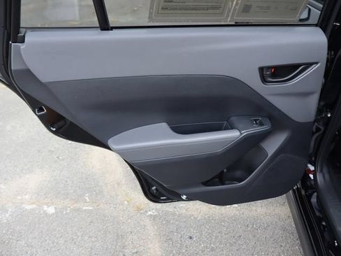 Certified 2025 Subaru Crosstrek 2.5i Premium AWD/4WD image 33