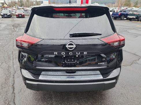 New 2026 Nissan Rogue SV image 7
