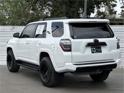 Used 2021 Toyota 4Runner TRD Off-Road image 12