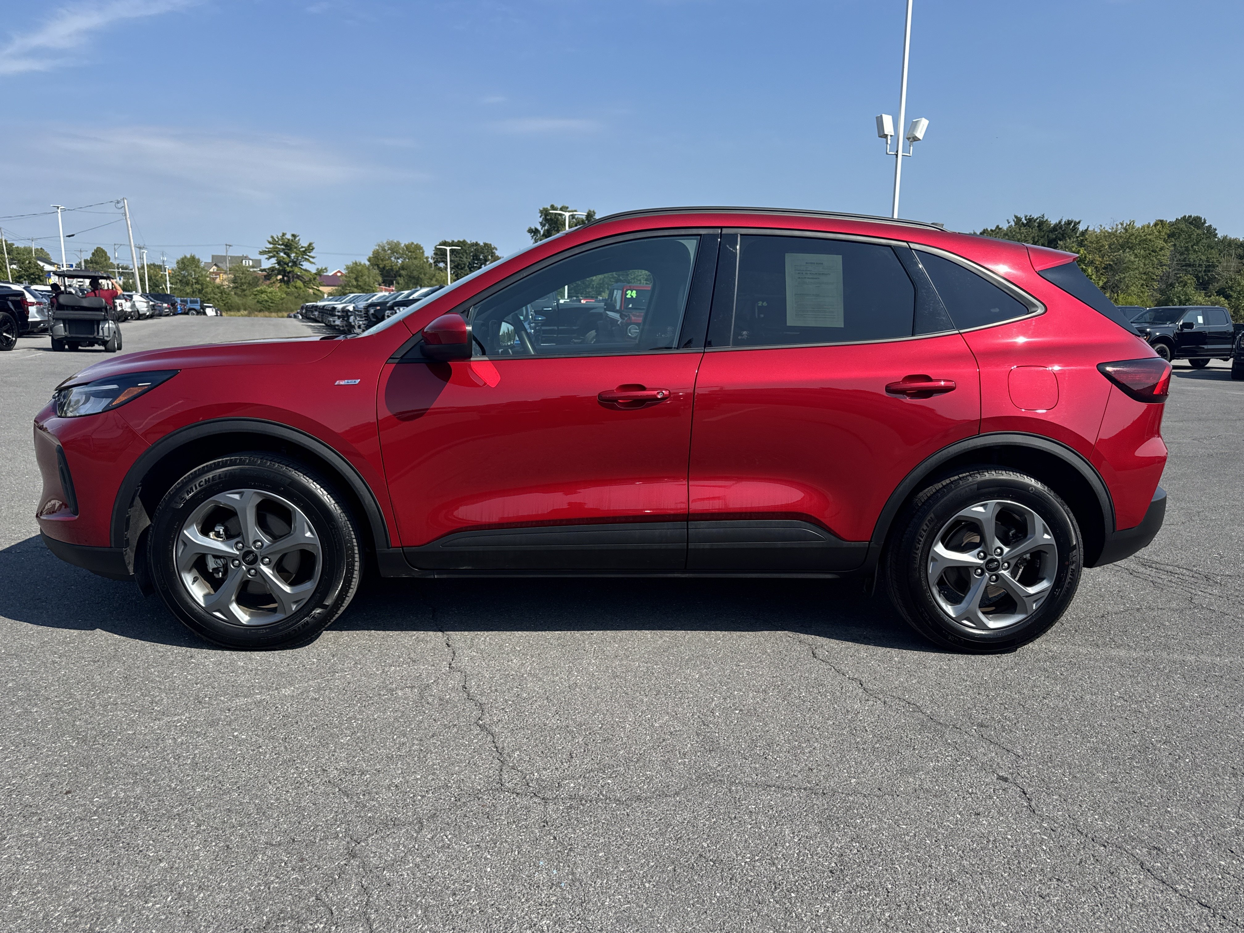 Used 2025 Ford Escape ST-Line Select AWD/4WD image 6