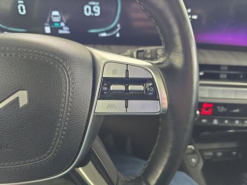 Certified 2023 Kia Telluride EX image 19