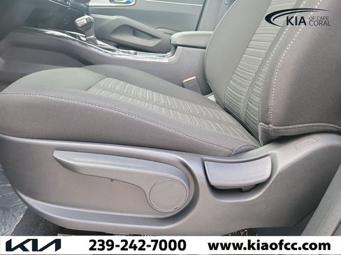 New 2026 Kia Sorento LX FWD image 23