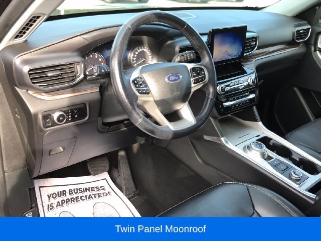 Used 2023 Ford Explorer Limited AWD/4WD image 3