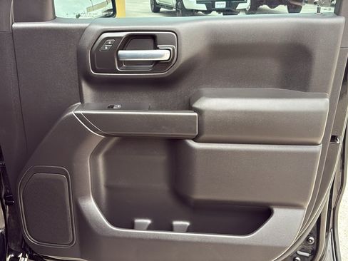 Used 2023 Chevrolet Silverado 1500 Custom RWD image 28