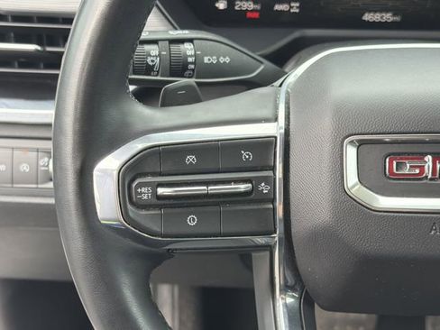 Used 2024 GMC Acadia Elevation image 28