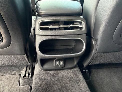 Used 2023 Genesis GV70 2.5T AWD/4WD image 25