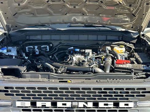 New 2025 Ford Bronco Badlands image 41