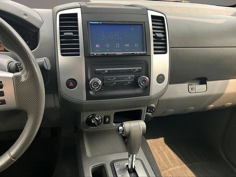 Used 2019 Nissan Frontier SV AWD/4WD image 10