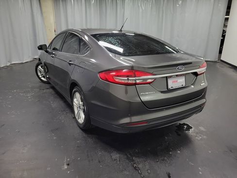 Used 2018 Ford Fusion SE w/ Fusion SE Technology Package image 7