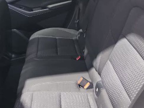 Used 2025 Chevrolet Equinox LT FWD image 30