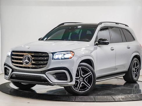 Used 2025 Mercedes-Benz GLS 450 4MATIC image 1