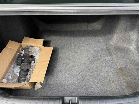 Used 2018 Honda Accord Sport image 16