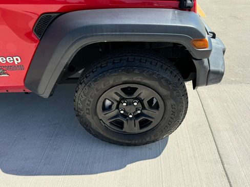 Used 2019 Jeep Wrangler Unlimited Sport AWD/4WD image 47