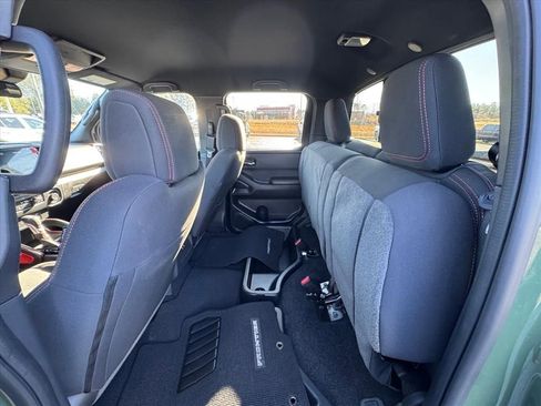 Used 2025 Nissan Frontier Pro-X image 11