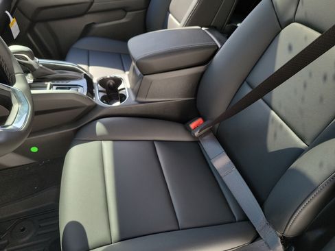 New 2026 GMC Canyon Elevation w/ Convenience Package RWD image 21