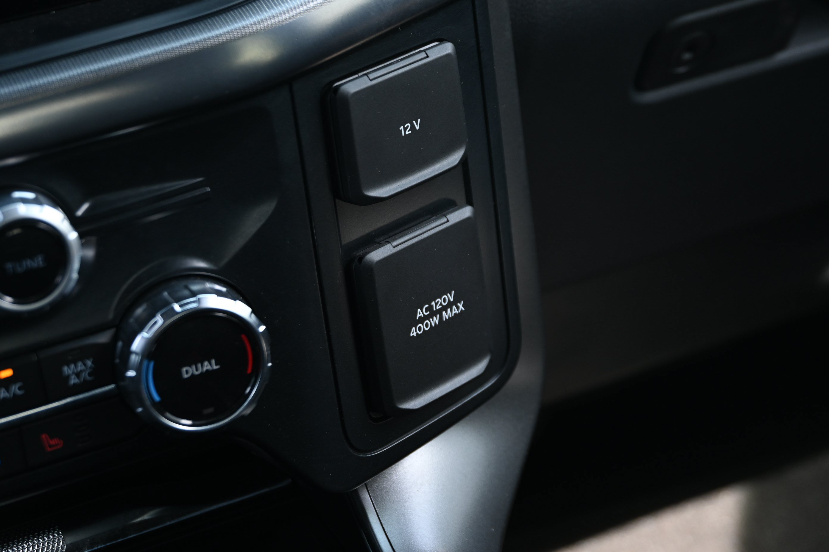 Used 2025 Ford F150 Lariat AWD/4WD image 23