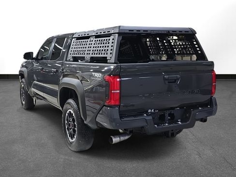 Used 2025 Toyota Tacoma TRD Off-Road w/ TRD Off Road Upgrade Package AWD/4WD image 8