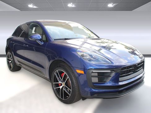 Used 2022 Porsche Macan S image 7