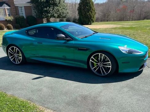 Used 2015 Aston Martin DB9 Coupe RWD image 10